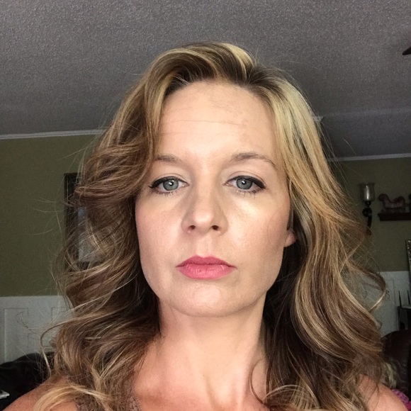 Meet your Posher, Bridgett - Picture 1 of 1